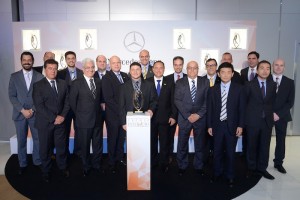 The winners of the 2014 Mercedes-Benz "Prêmio Interação" Awards. Once a year, Mercedes-Benz recognizes its most important suppliers.